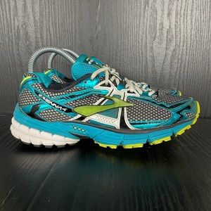 Brooks REVANNA 4 Women’s size 7